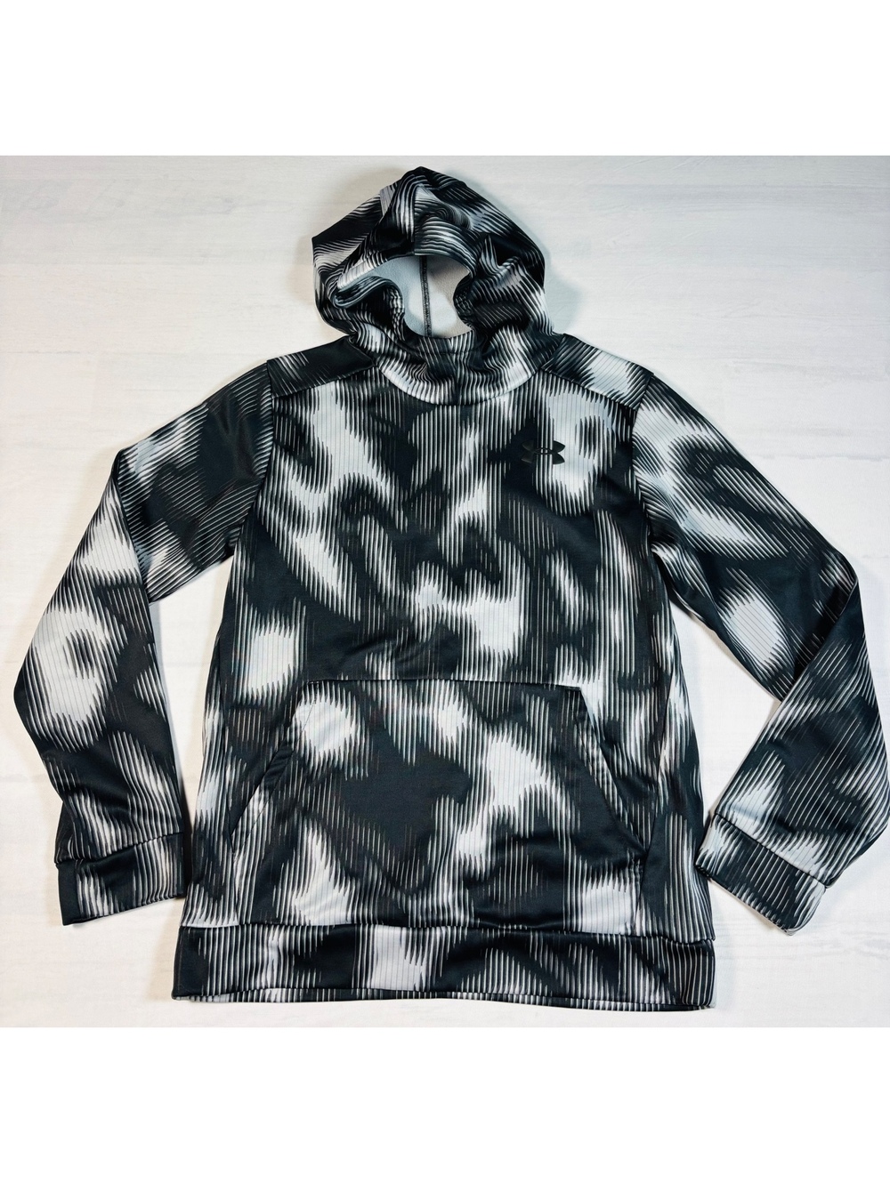 Under Armour Boys Hoodie Youth L 14/16 Black Gray Camo Fleece Pullover